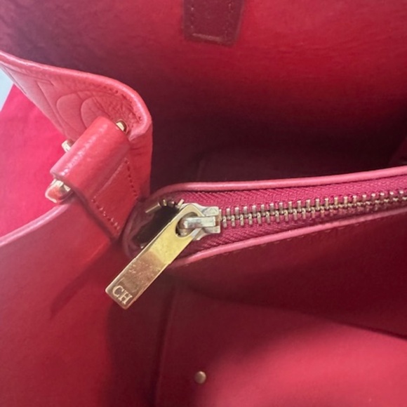 Genuine RED Carolina Herrera Matryoshka Locked M – Medium Handbag - Picture 2 of 13